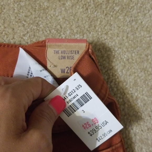 Shorts - Picture 3 of 3